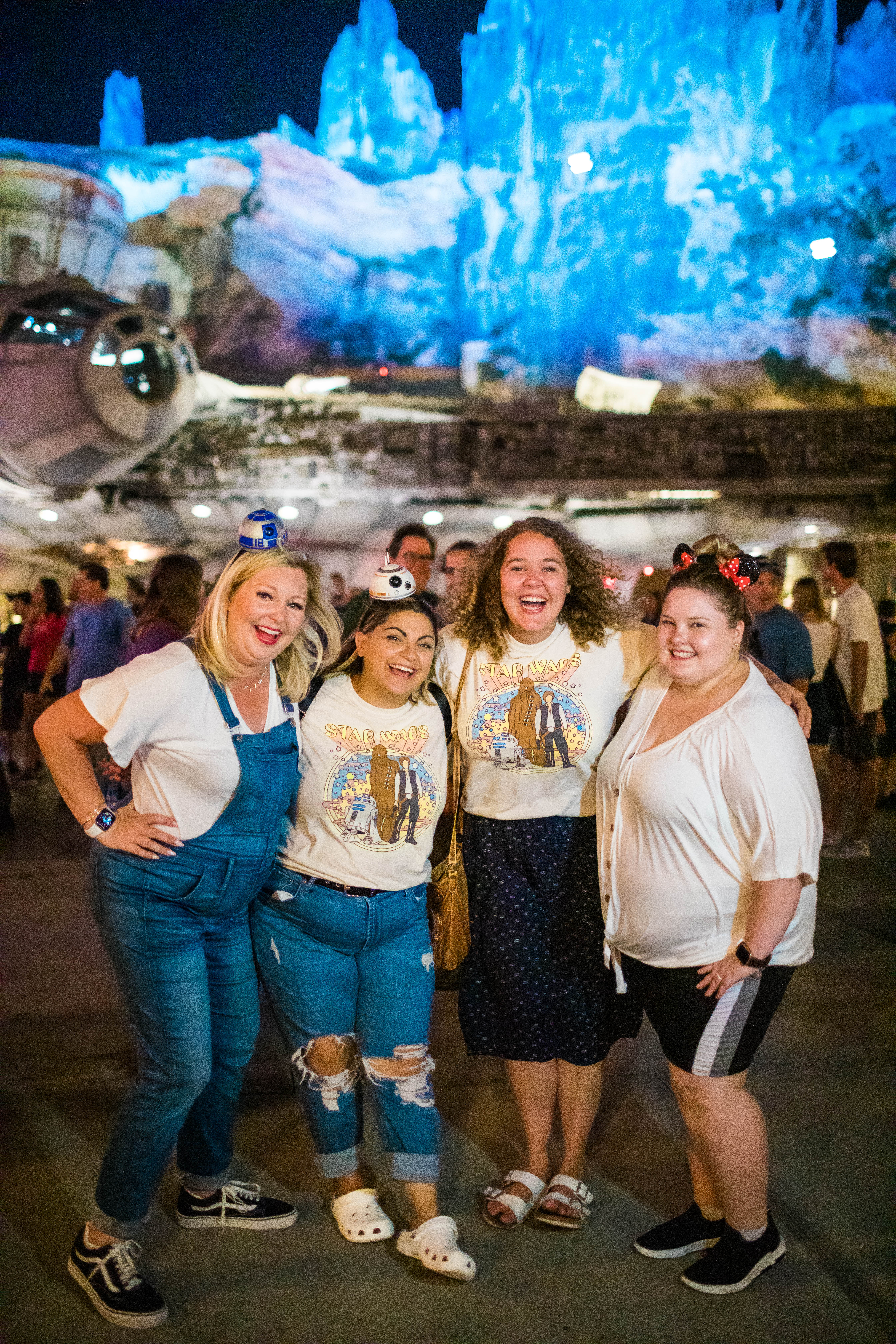 Beth Taylor Faison Katie Star Wars Land 10-05-19-3267